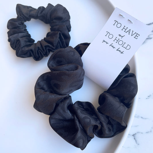 Black jacquard scrunchie